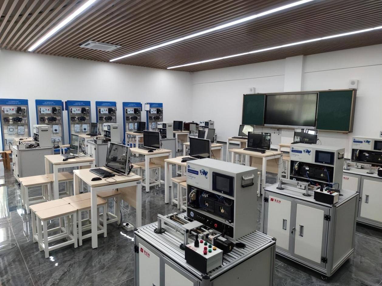 廣州城建職業學院:工業互聯網應用專業 | 賦能萬物,連接未來